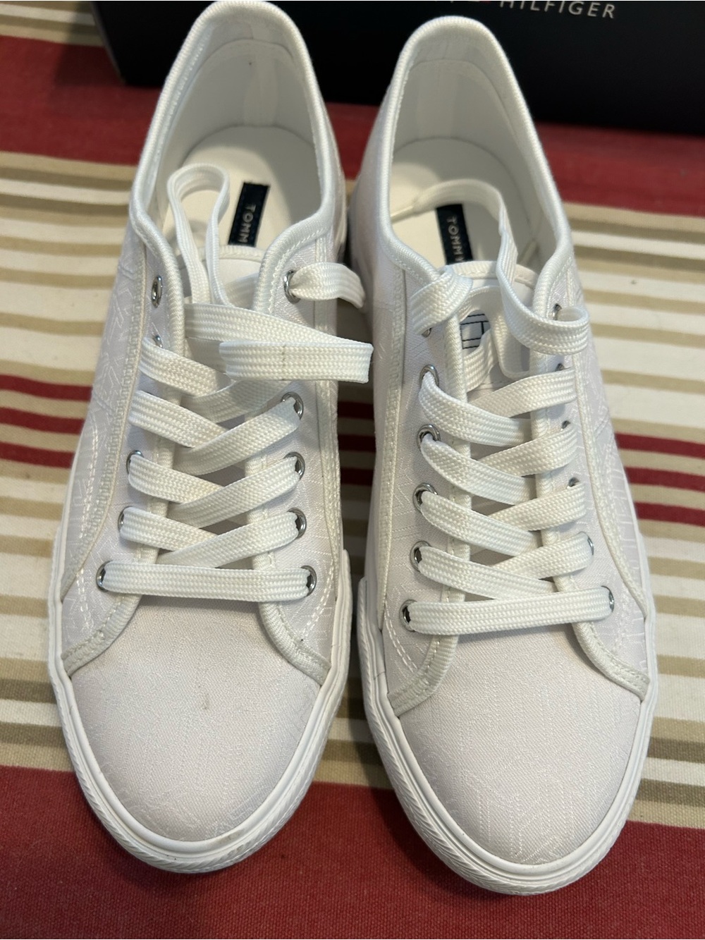 Tommy Hilfiger White Low-Top Canvas Sneakers